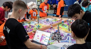 TECH CUP ALMATY 2023: чемпионат по робототехнике на кубок акима собрал 140 команд