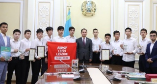 Западноказахстанские школьники стали чемпионами в робототехнике